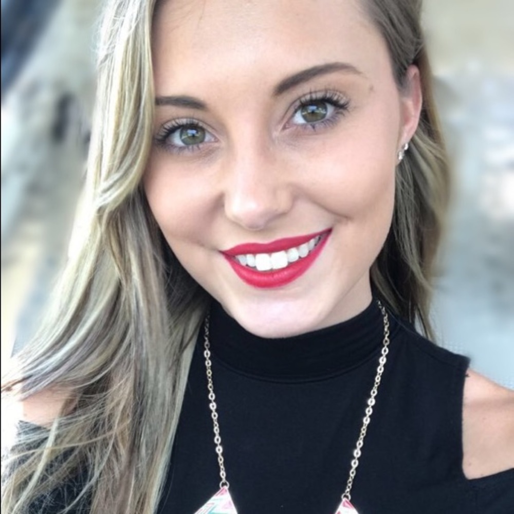 Meet your Posher, Brianna